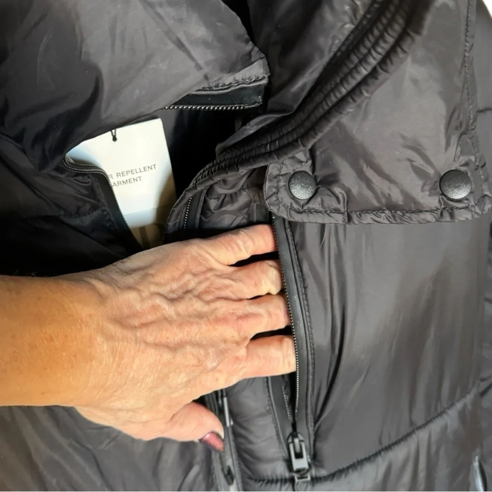 NEW With Tag Black Warm Puffer Jacket with Hood - Picture 12 of 17